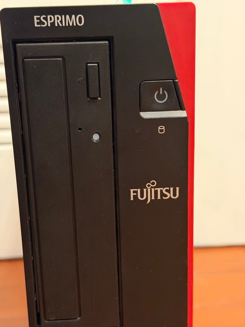 富士通 ESPRIMO D586/PX デスクトップPC