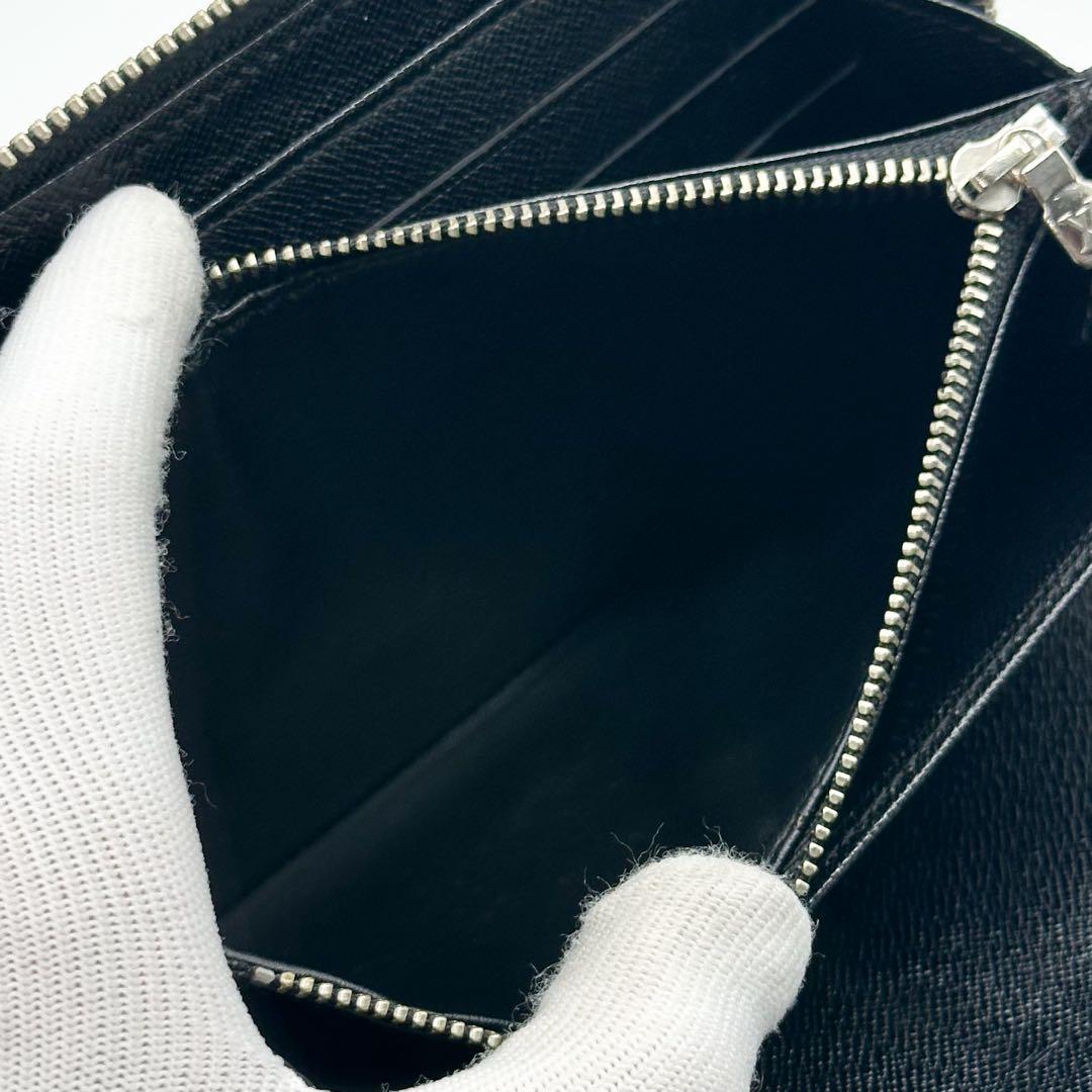 ルイヴィトン ジッピーオーガナイザー エピ ブラック ラウンドファスナー 長財布