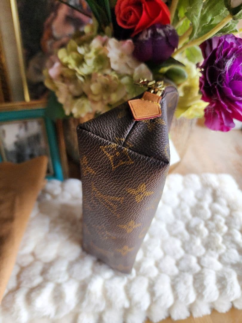 Louis Vuitton モノグラム ポーチ 約20cm