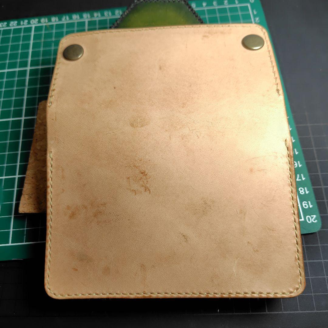 ハンドメイド　牛ヌメ革　ミドルトラッカーズウォレット