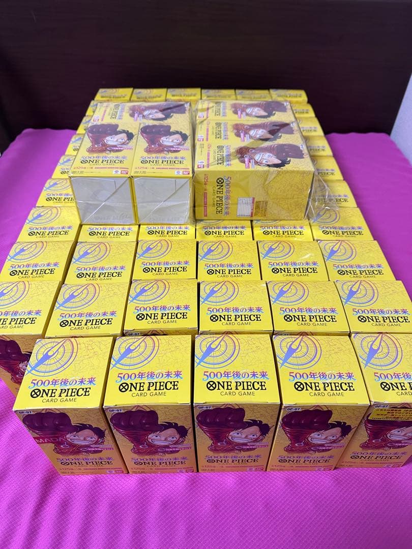 ワンピースカード　５００年後の未来６５BOXテープ付き