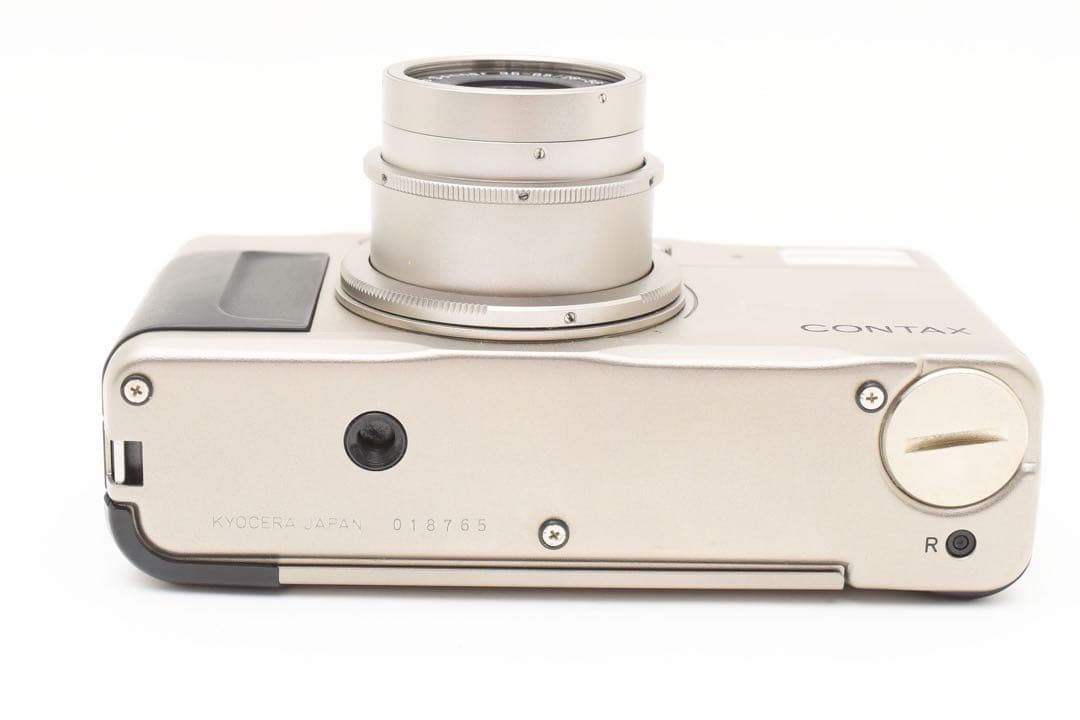 完動品　高級フィルムカメラ　CONTAX TVS