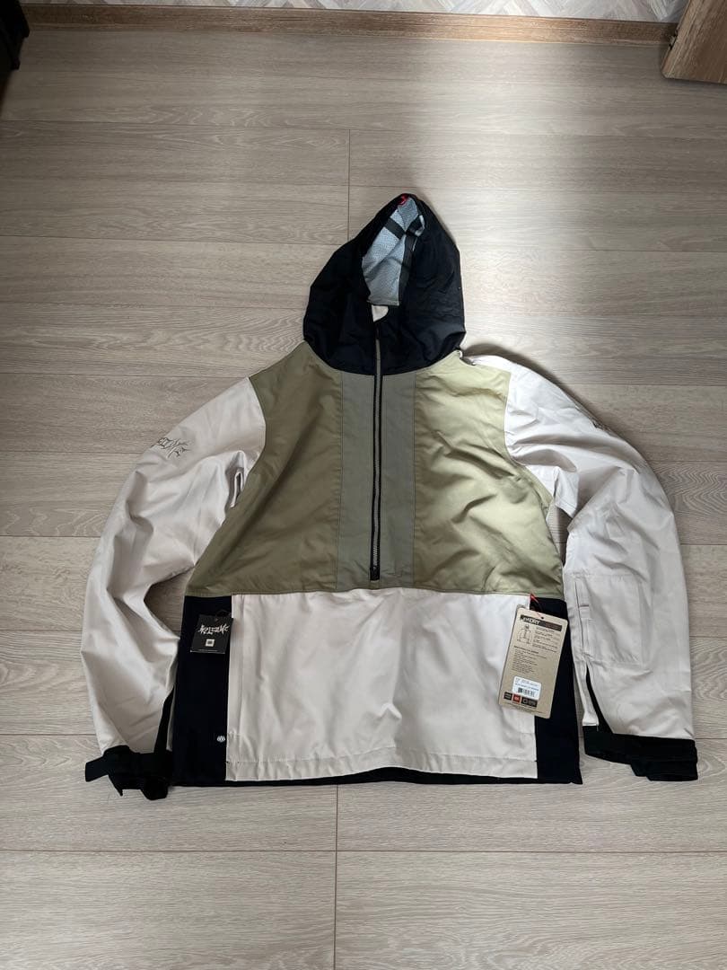 686（シックスエイトシックス）のスノーボードウェアセットアップ　新品未使用　L