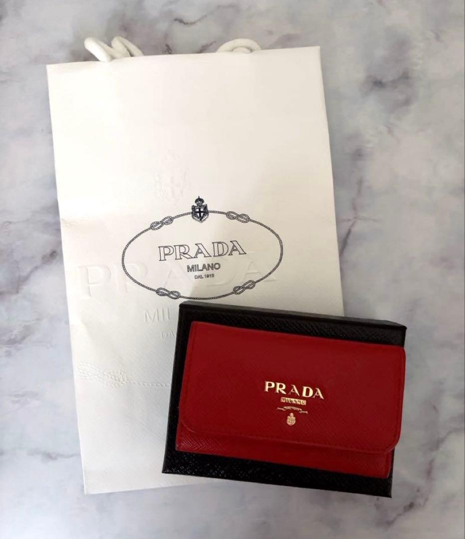 PRADA プラダ6連キーケース