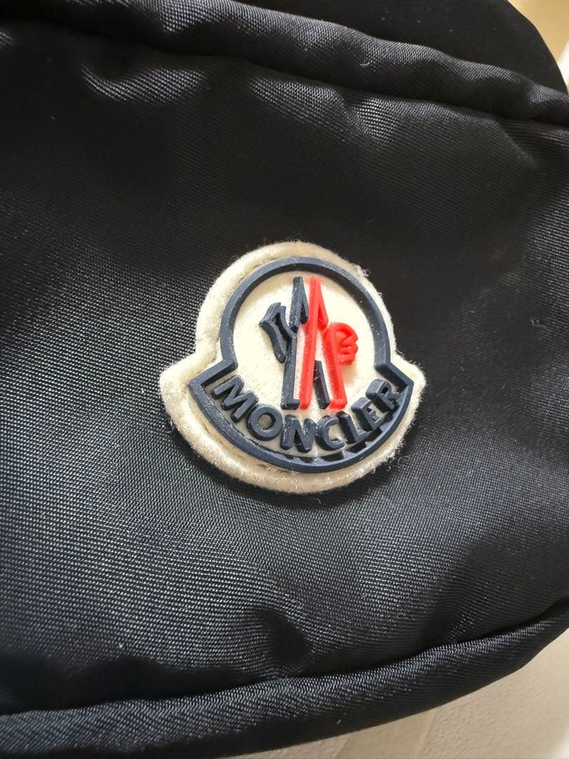 MONCLER モンクレールボディバッグ ショルダーバッグ ブラック袋付ナイロン