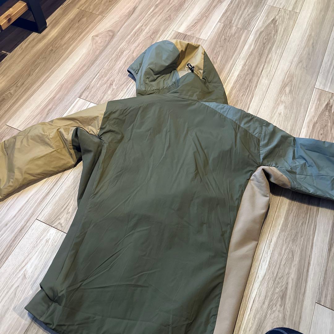 ARC'TERYX ナイロンジャケット L/G