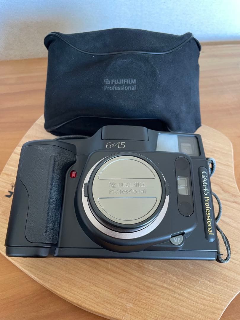 フィルムカメラ FUJIFILM GA645 Professional 6x45