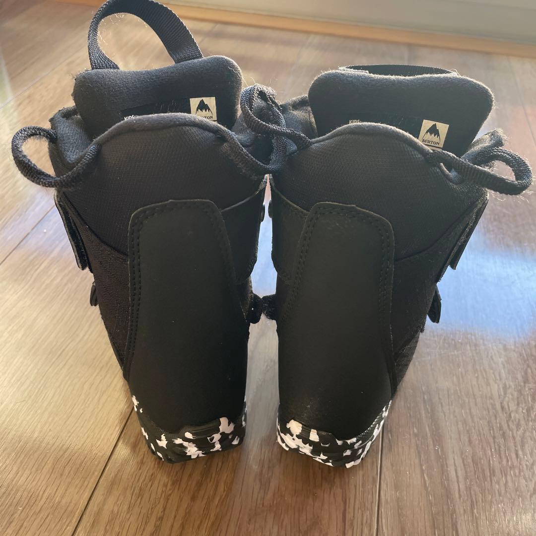 キッズ　スノーボードブーツ　バートン