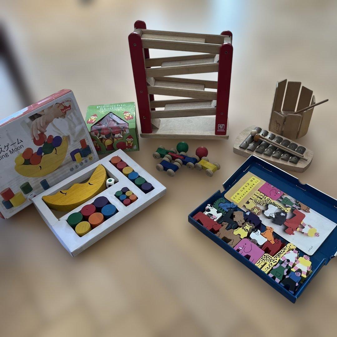 木のおもちゃ　たくさん　知育　自然　木製　幼児　幼稚園　保育園　プレ