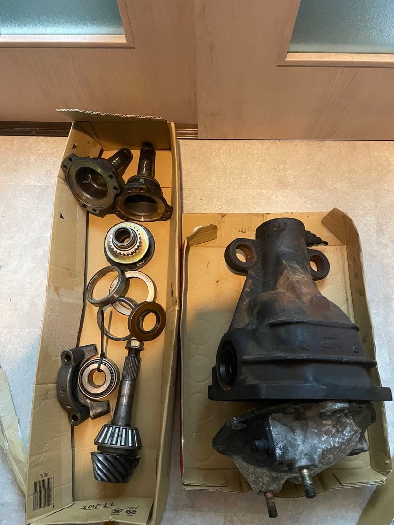 R200 6穴　ABS有りデフケース　その他付属品