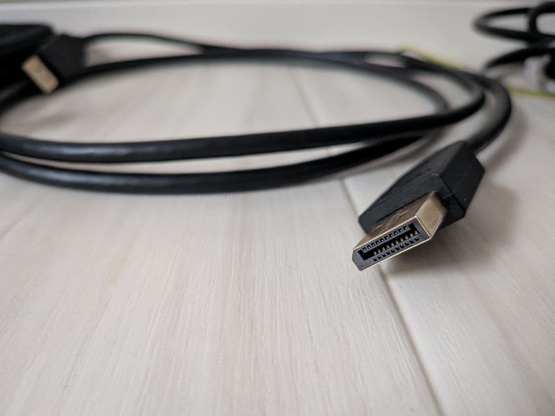 ASUS ROG Strix XG27UCS 27インチ4Kゲーミングモニター