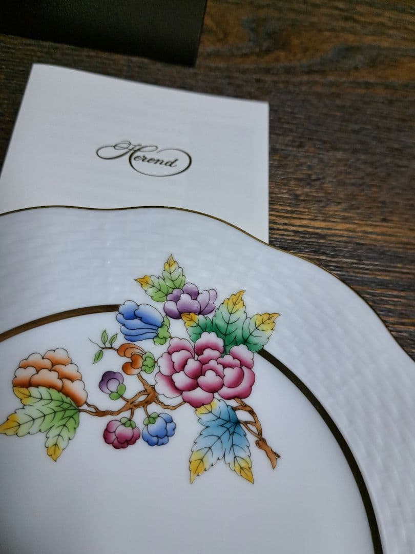 新品　Herend　ヴィクトリアゴールド　プレート