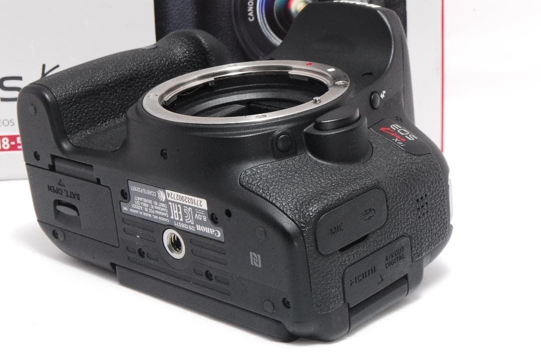 【美品】Canon EOS Kiss X8i レンズキット Wi-Fi搭載