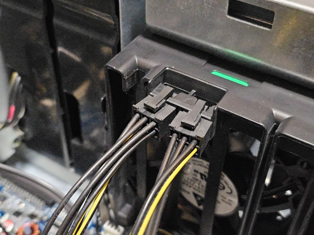 HP Z800 Workstation　Dual Xeon メモリ32GB 動作