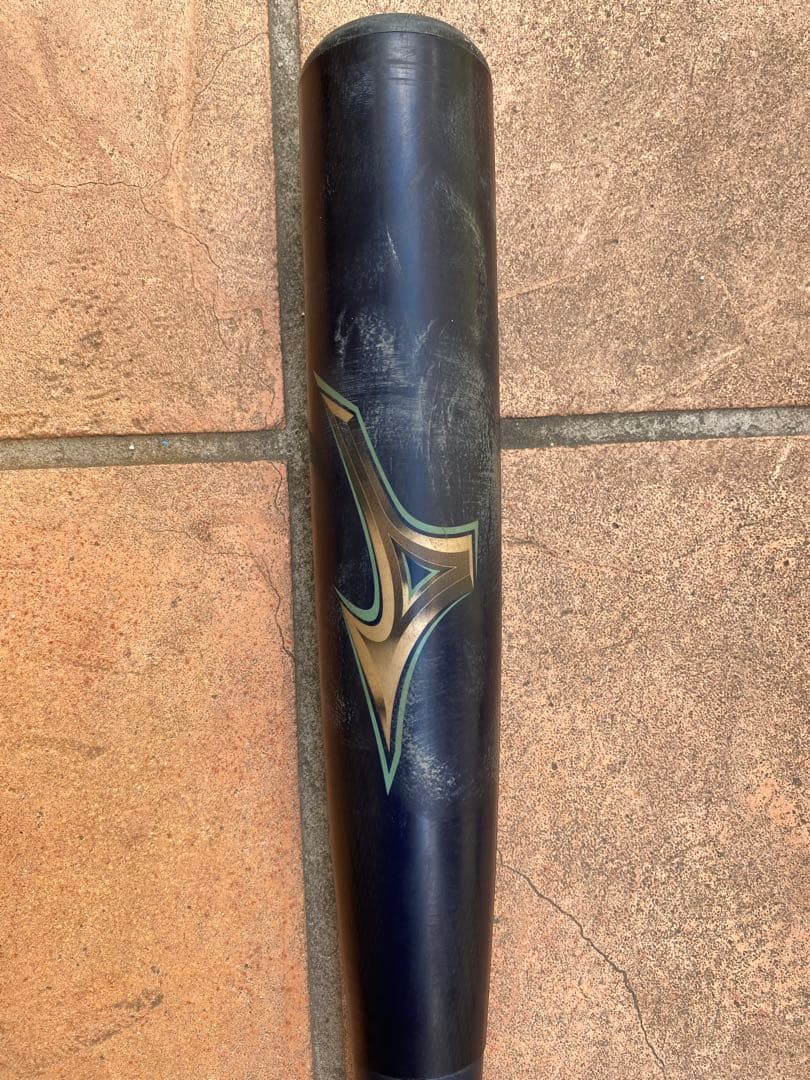 ミズノビヨンドマックスレガシーバット　84cm740gミドル