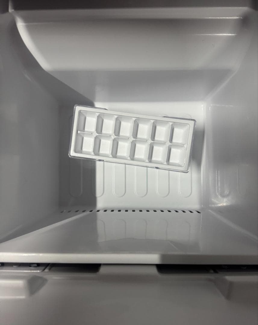 SHARP シャープ 冷凍冷蔵庫 SJ-D15K-W 2023年製 152L