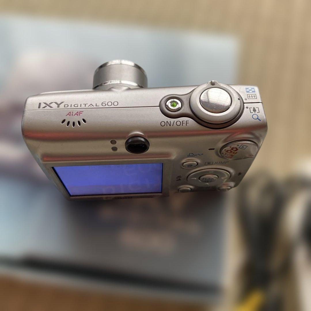 Canon IXY DIGITAL 600 シルバー デジカメ　キャノンイクシー