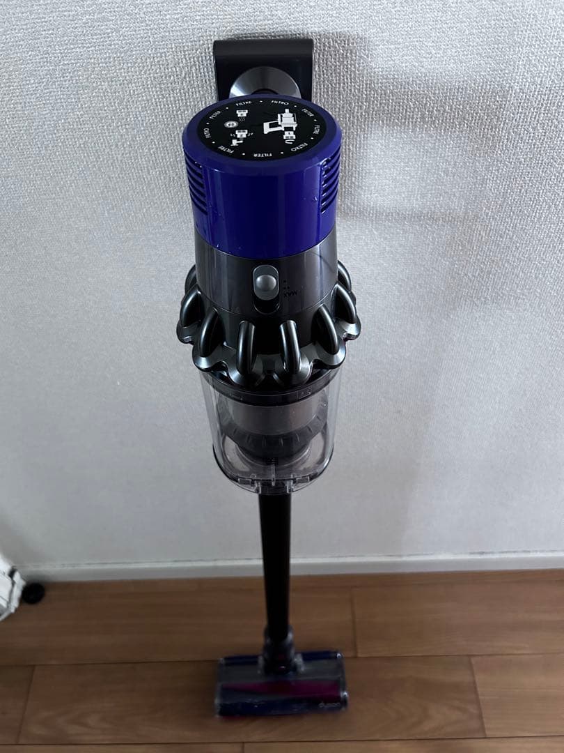 DYSON サイクロンコードレスクリーナー