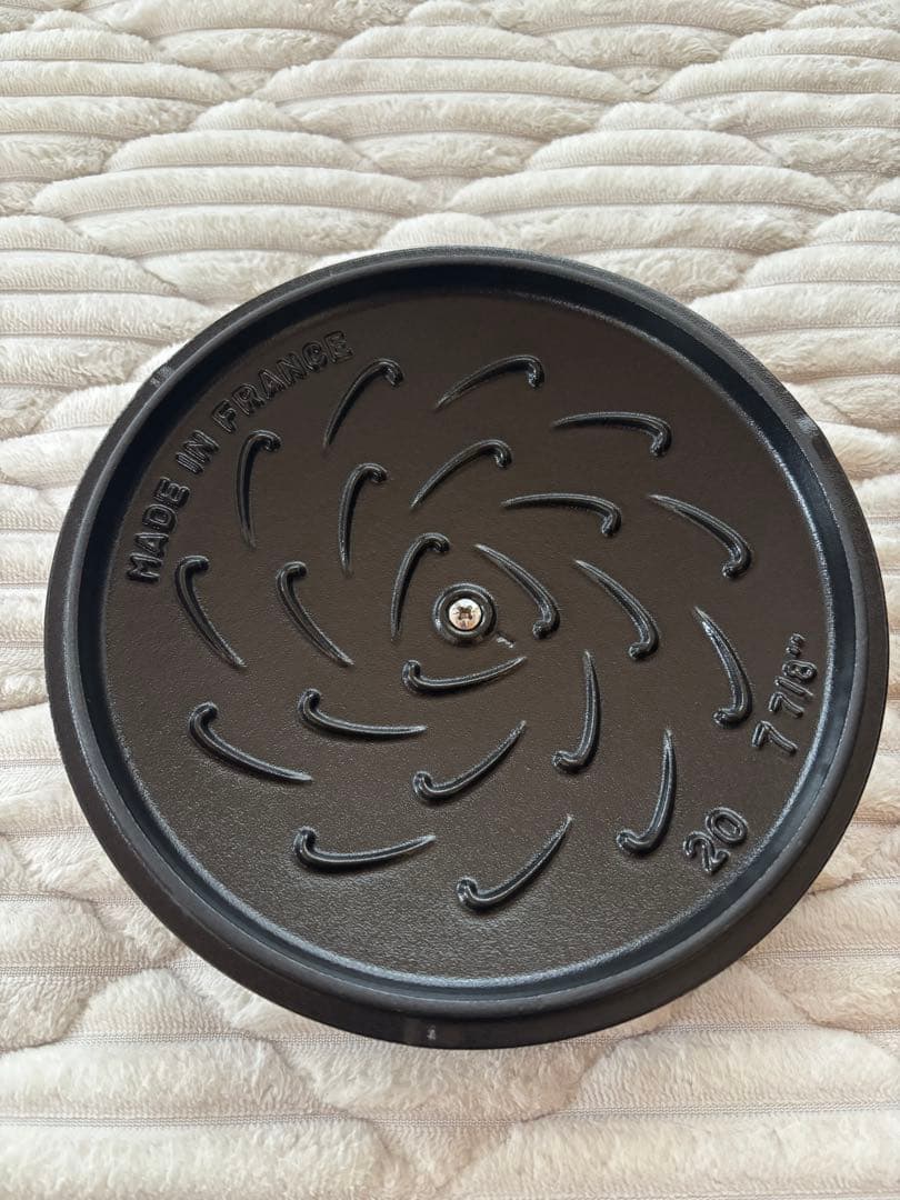 STAUB 鋳鉄 両手鍋 20cm