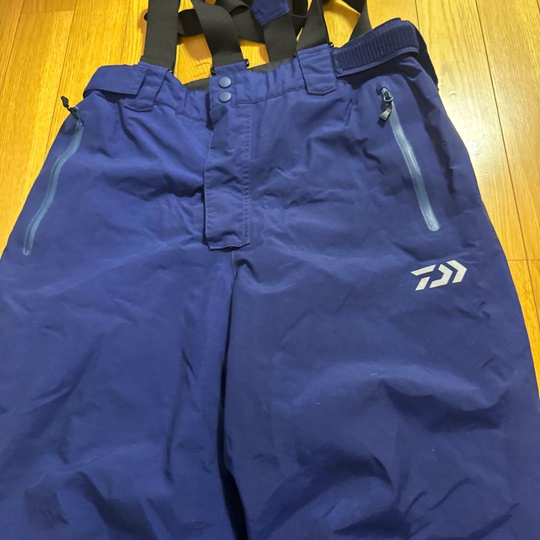 【値下げ】ダイワ DW-1907 ゴアテックス防寒レインウェアセット　Mサイズ