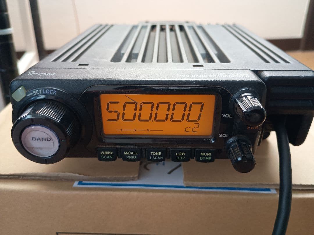 ICOM トランシーバー IC-208