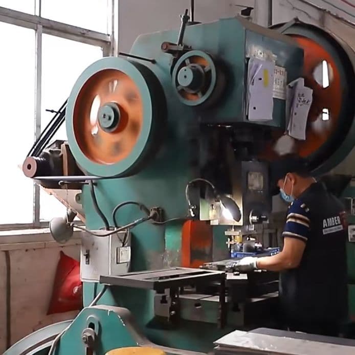 プレゼント付き　V金10号　ダマスカス包丁　ワインレッド柄　剣型　牛刀　三徳