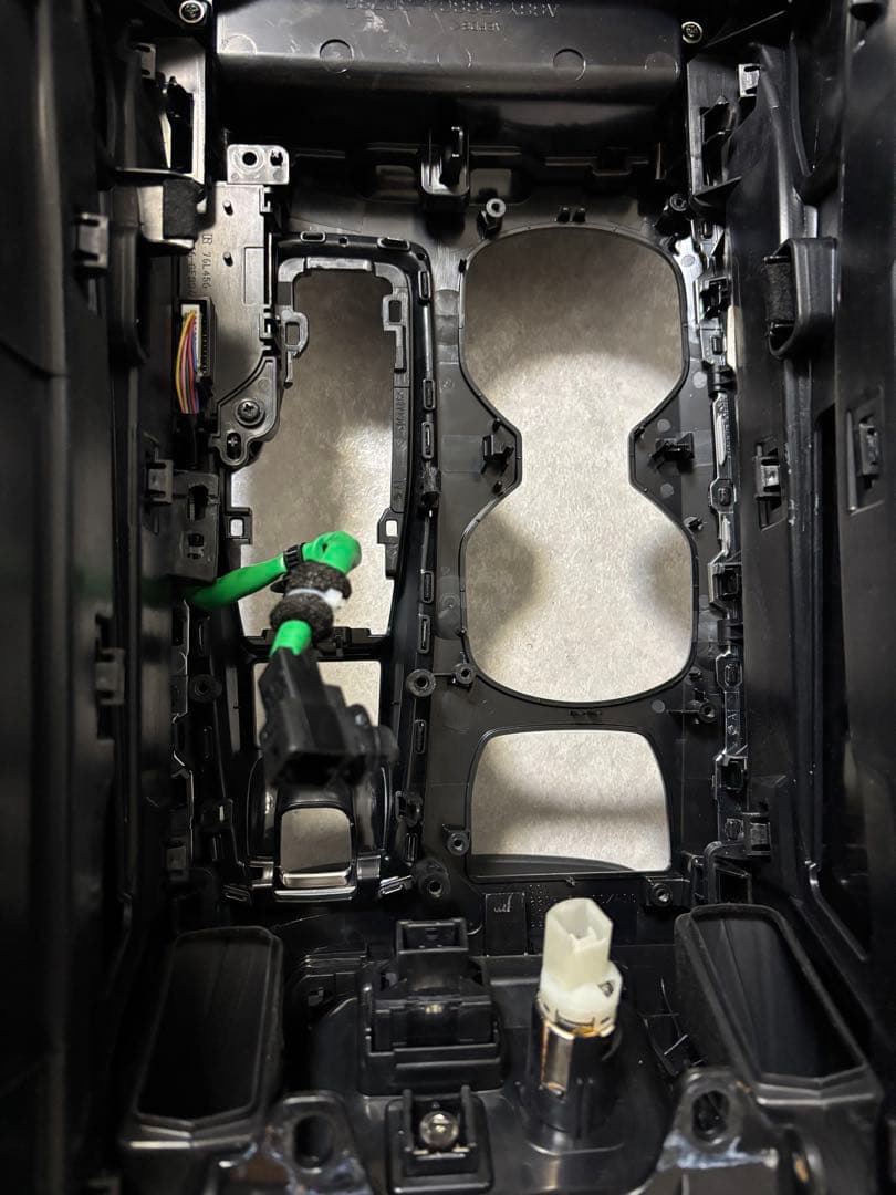 220クラウン rsアドバンス センターコンソール azsh20 ars220