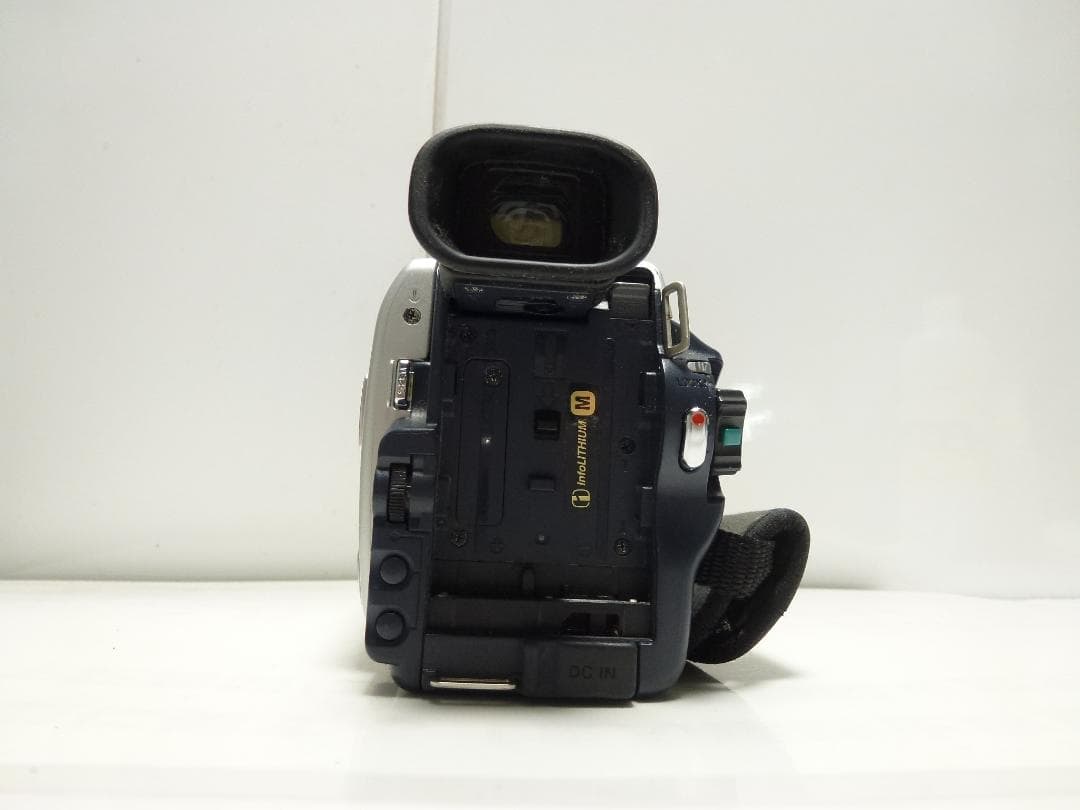 動作品　Mini DV　ソニーデジタルビデオカメラ　SONY DCR-TRV30