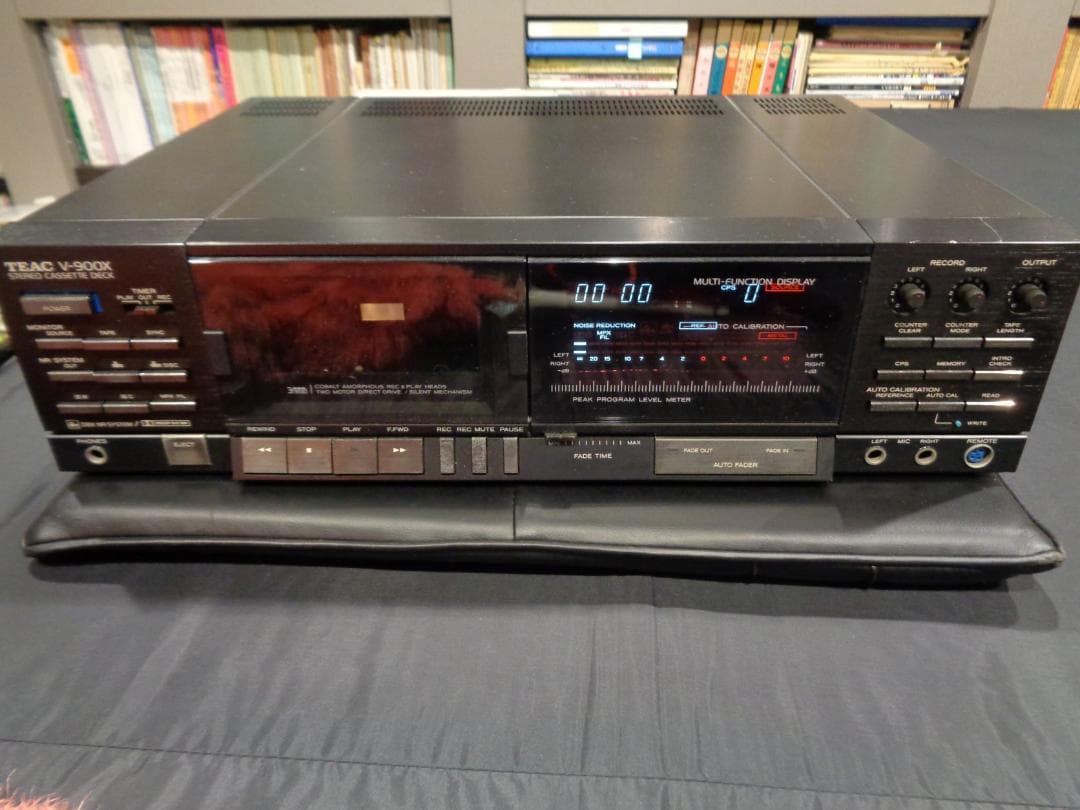 値下げ！！TEAC  3ヘッドカセットデッキ V-900X（ジャンク）