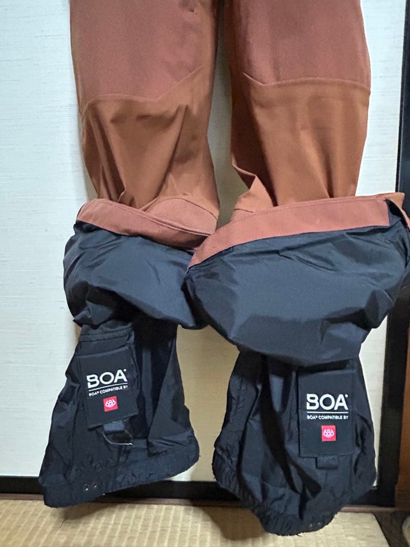 686、GORE-TEX スノーボードウェア 上下セット