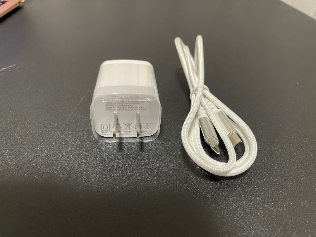 MacBook Air 13インチ　Apple