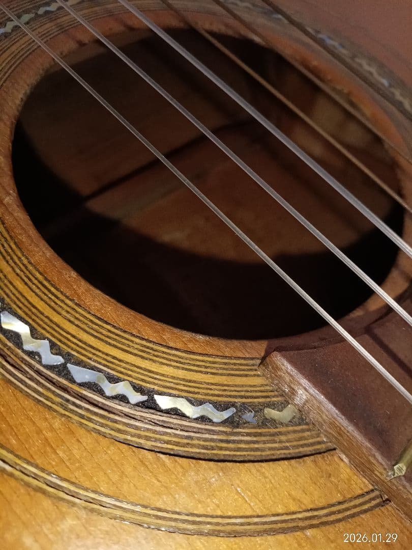 モンタノ　総単板！？ パーラーギター 6弦 　ジャンク　 要リペア　汚れそのまま