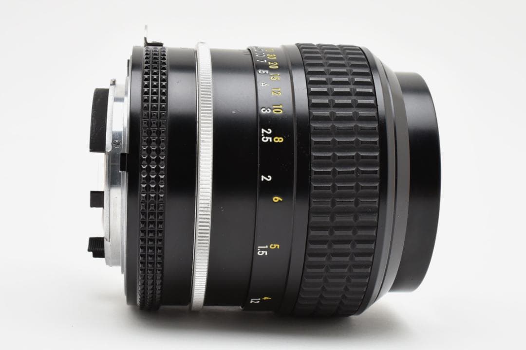 ★極上品★ Nikon Ai NIKKOR 105mm F2.5 単焦点レンズ