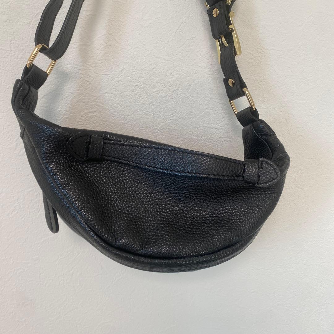 【未使用品】AULENTTI 黒 レザー ボディバッグ 調整可能