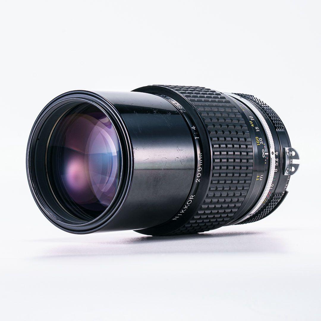 200mm f/4 単焦点レンズ