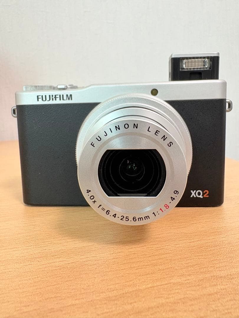 FUJIFILM XQ2 コンパクトデジタルカメラ