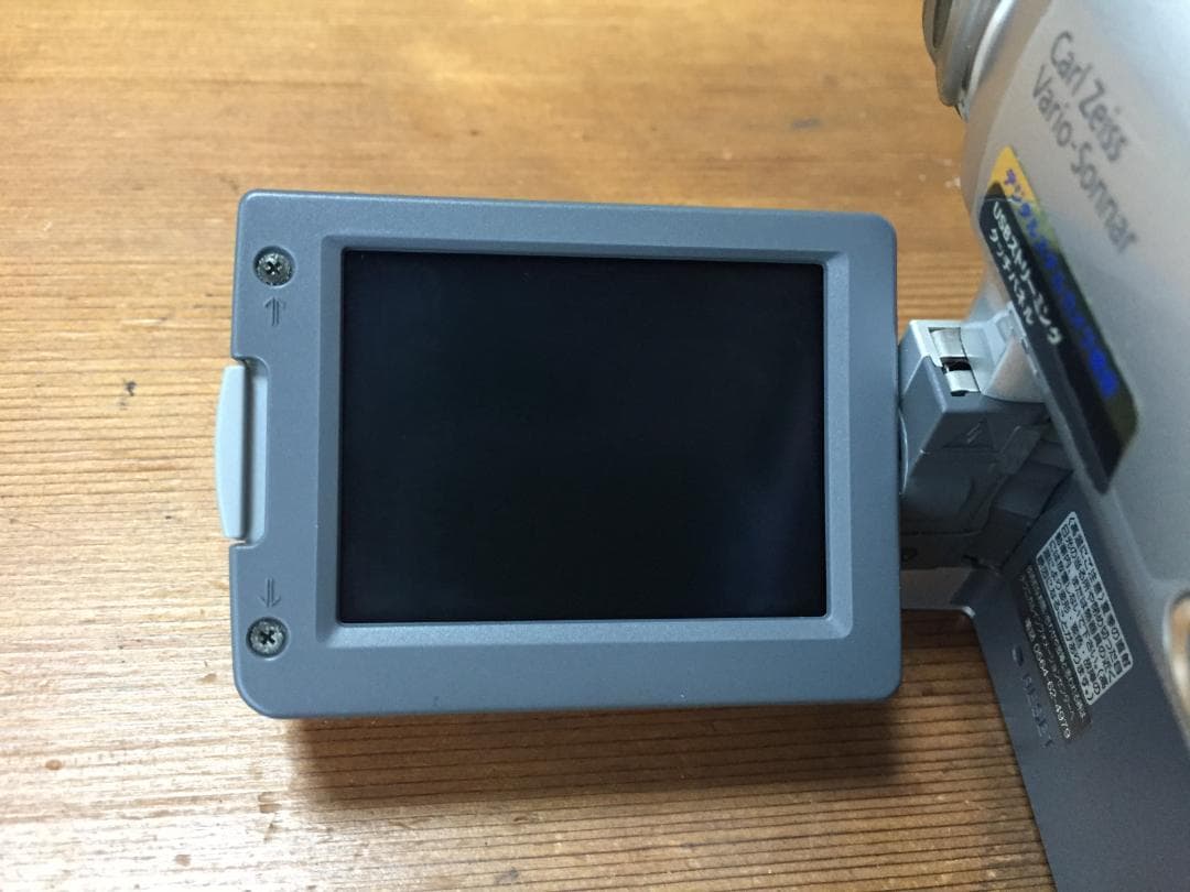 美品 撮影再生ダビングOK　SONY　DCR-TRV33　付属品あり　液晶綺麗