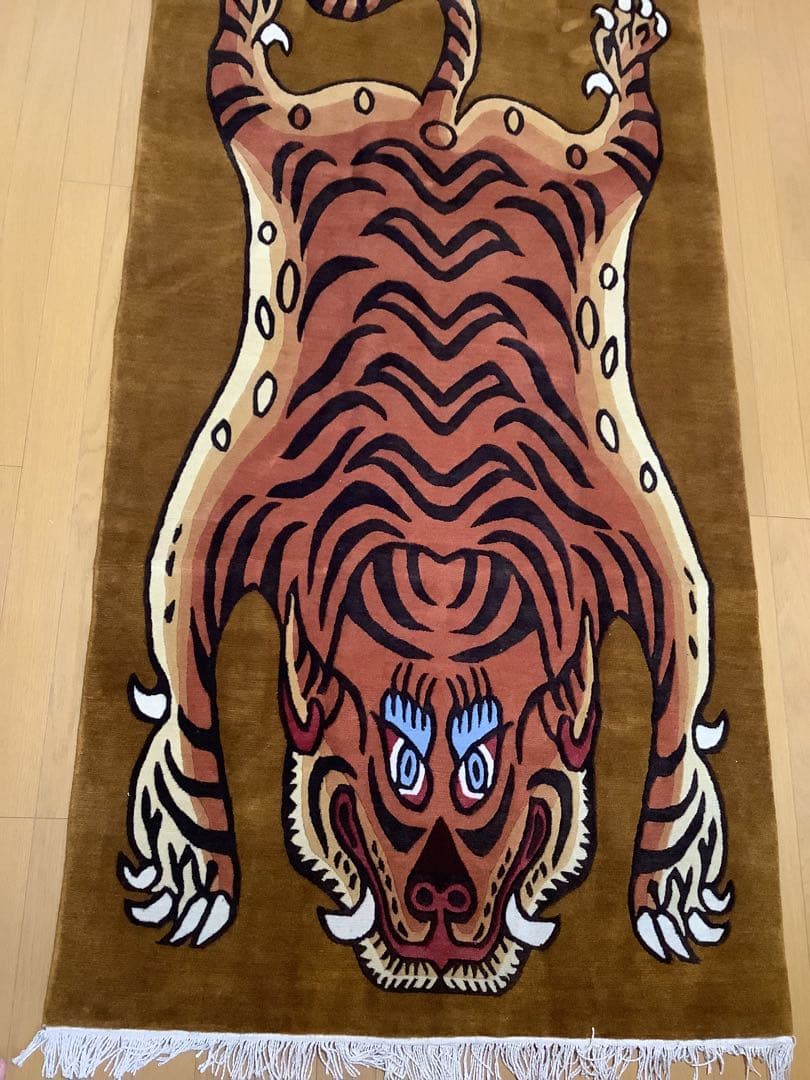 SALE 『本物』 チベット絨毯　チベタンタイガー　特大　約183cm