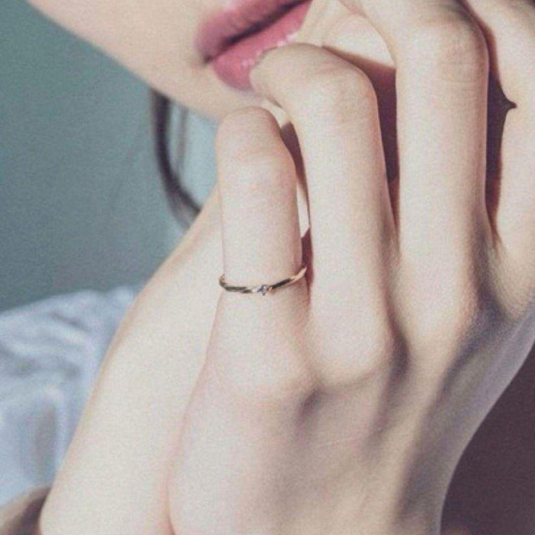 美品【エテ】ダイヤモンド 3号 K10 ツイスト ピンキーリング