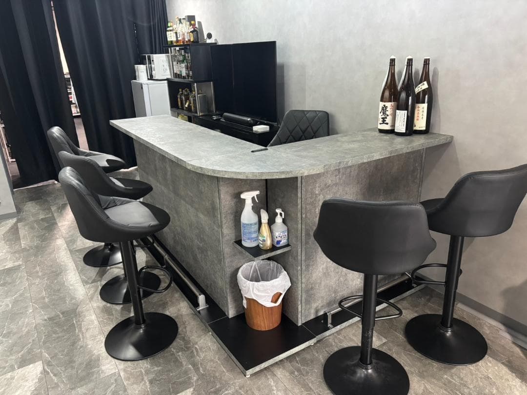 【直接引き取り限定特価】バーカウンターテーブル３点セットと椅子６脚