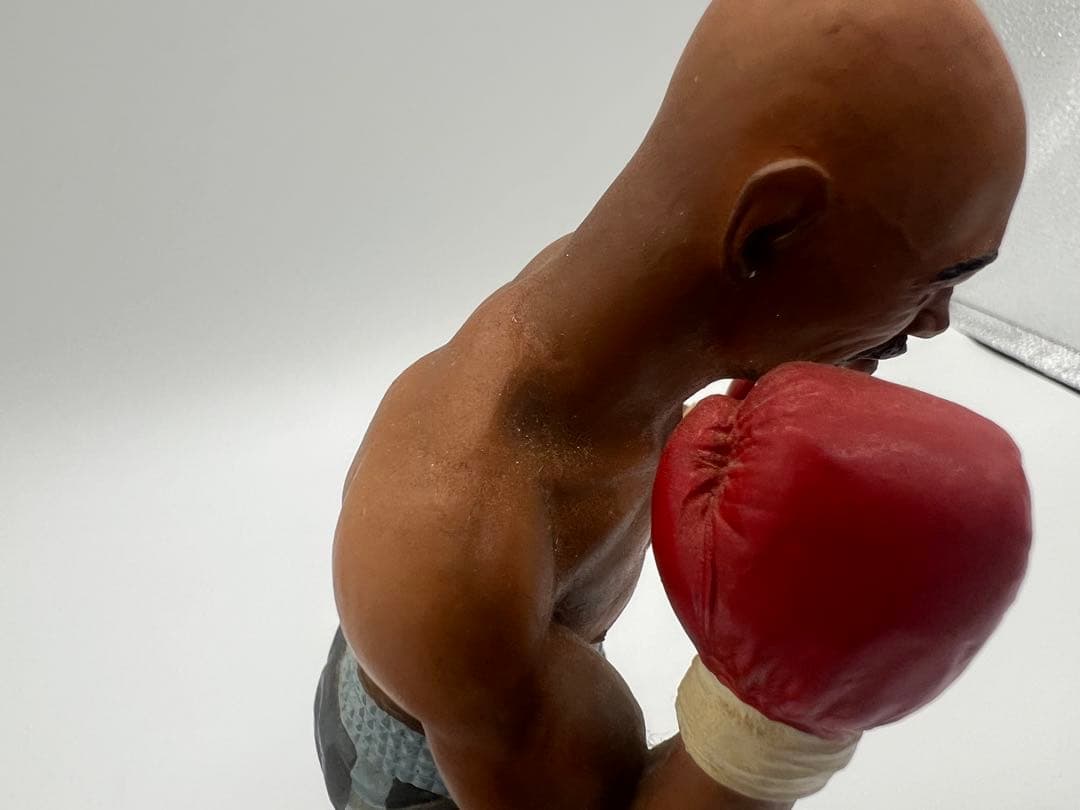 マーベラス・マービン・ハグラー フィギュア Marvin Hagler