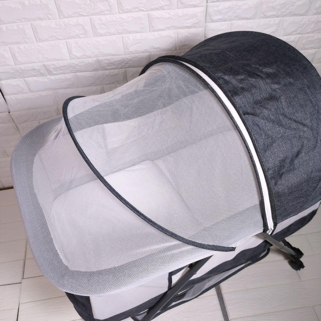 ◎美品◎　UBRAVOO ベビーベッド 折りたたみ式　キャスター付き