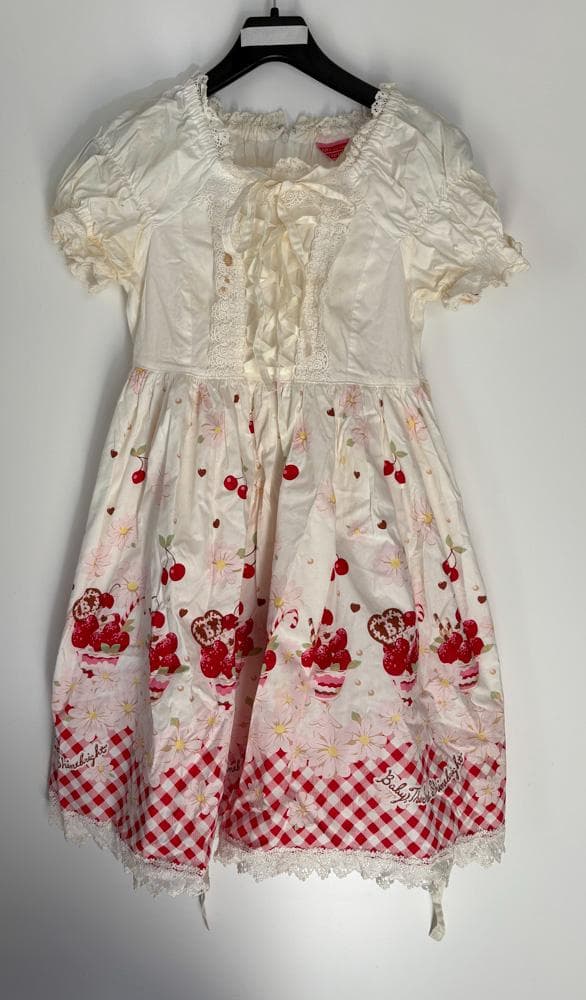 BABY,THE STARS SHINE BRIGHTさくらんぼ柄半袖(難あり）