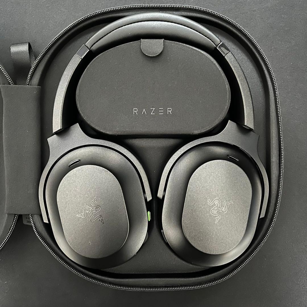 ヘッドホン Razer Barracuda Pro