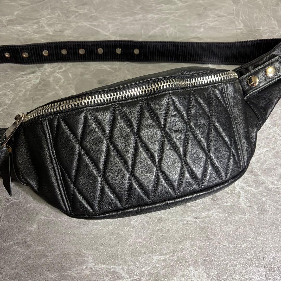 レザー　キルティング　ボディバッグ　ウエストポーチ　バイカー　ショルダー