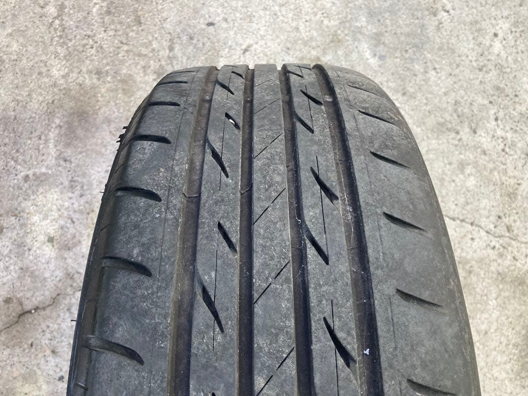 ロクサーニ　アルメイダ　18インチアルミホイル　1台分　225/45R18