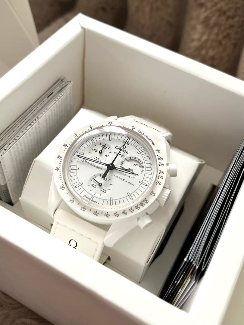 時計 OMEGA SWATCH snoopy moonphase SO33W700