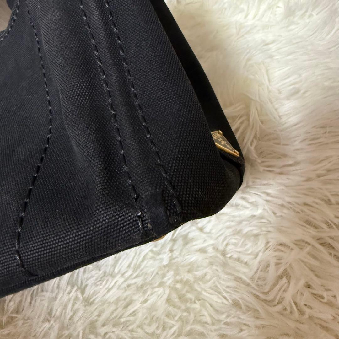 PRADA プラダ カナパ 四角補修有り黒