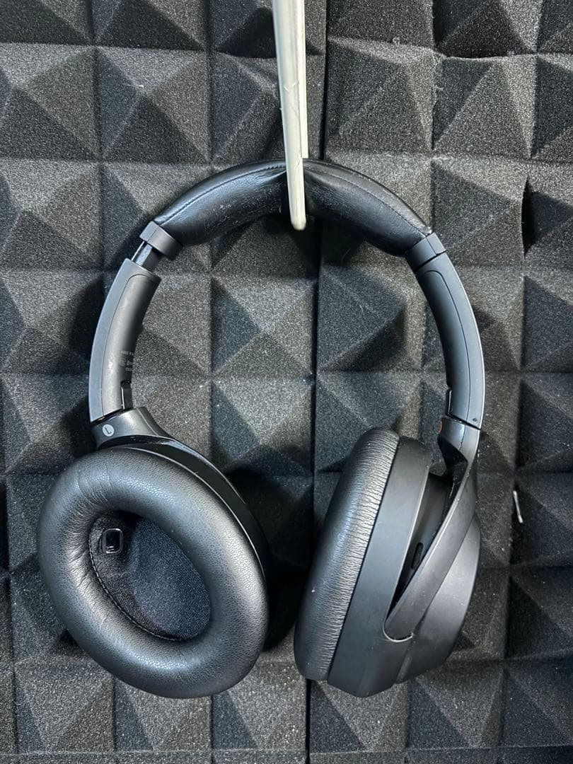 WH-1000XM4 ※イヤーパッド交換済み