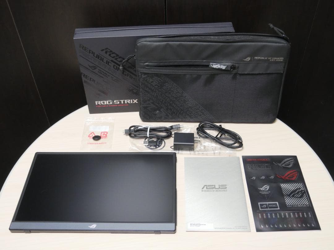 ROG Strix XG16AHPE 15.6インチポータブルモニター 本体